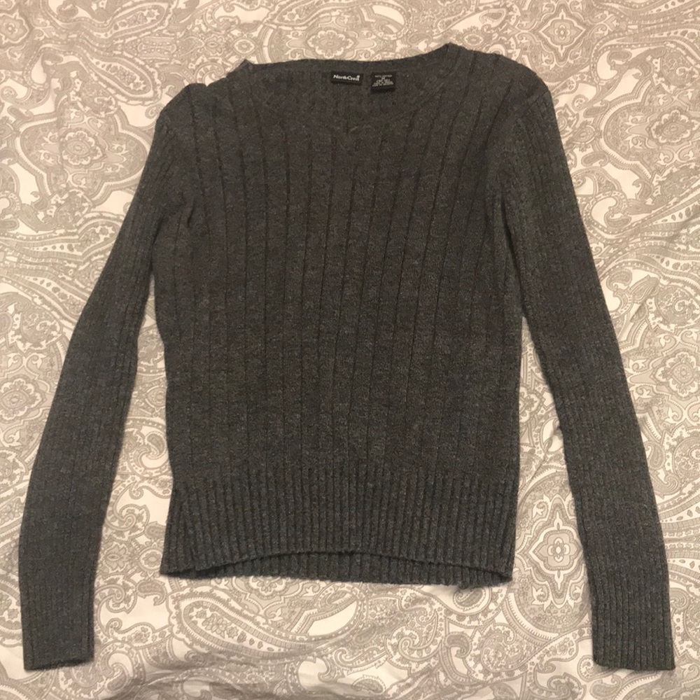 Grey sweater